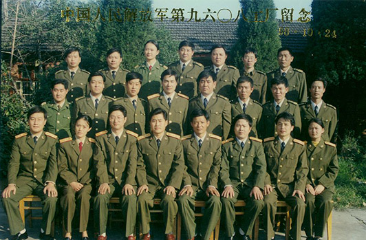 成立安徽神；び邢拊鹑喂。为响应中共中央、国务院、中央军委的号召，治理团队烧毁当局安设，怀揣实业报国的思想，公司军转民。